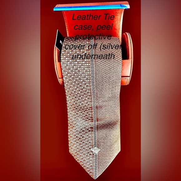 Gianni Versace NWT Silk Tie & Leather Tie Case; Medusa head in center/ Greek Key - Picture 5 of 11